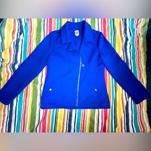 Structured royal blue quilted blazer